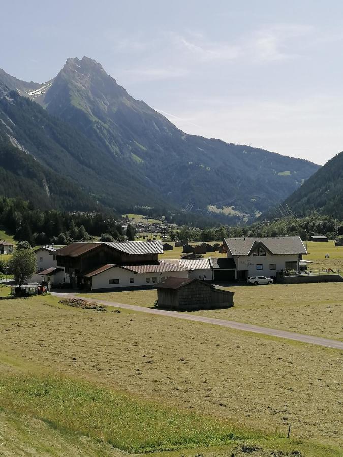 Apart Stella Alpina Pettneu am Arlberg Exteriör bild