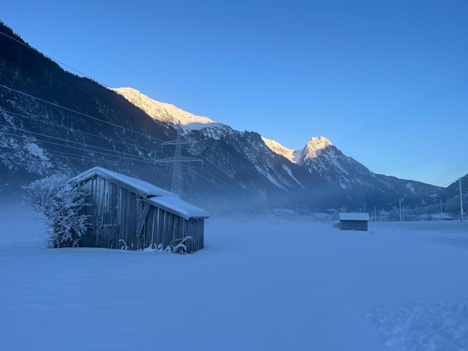 Apart Stella Alpina Pettneu am Arlberg Exteriör bild